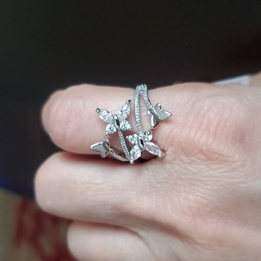 Simulated diamond ring - Picture 2 of 5